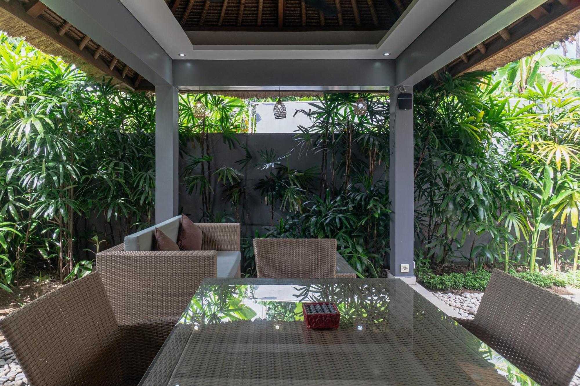 Balinea Holiday Home Seminyak Kültér fotó