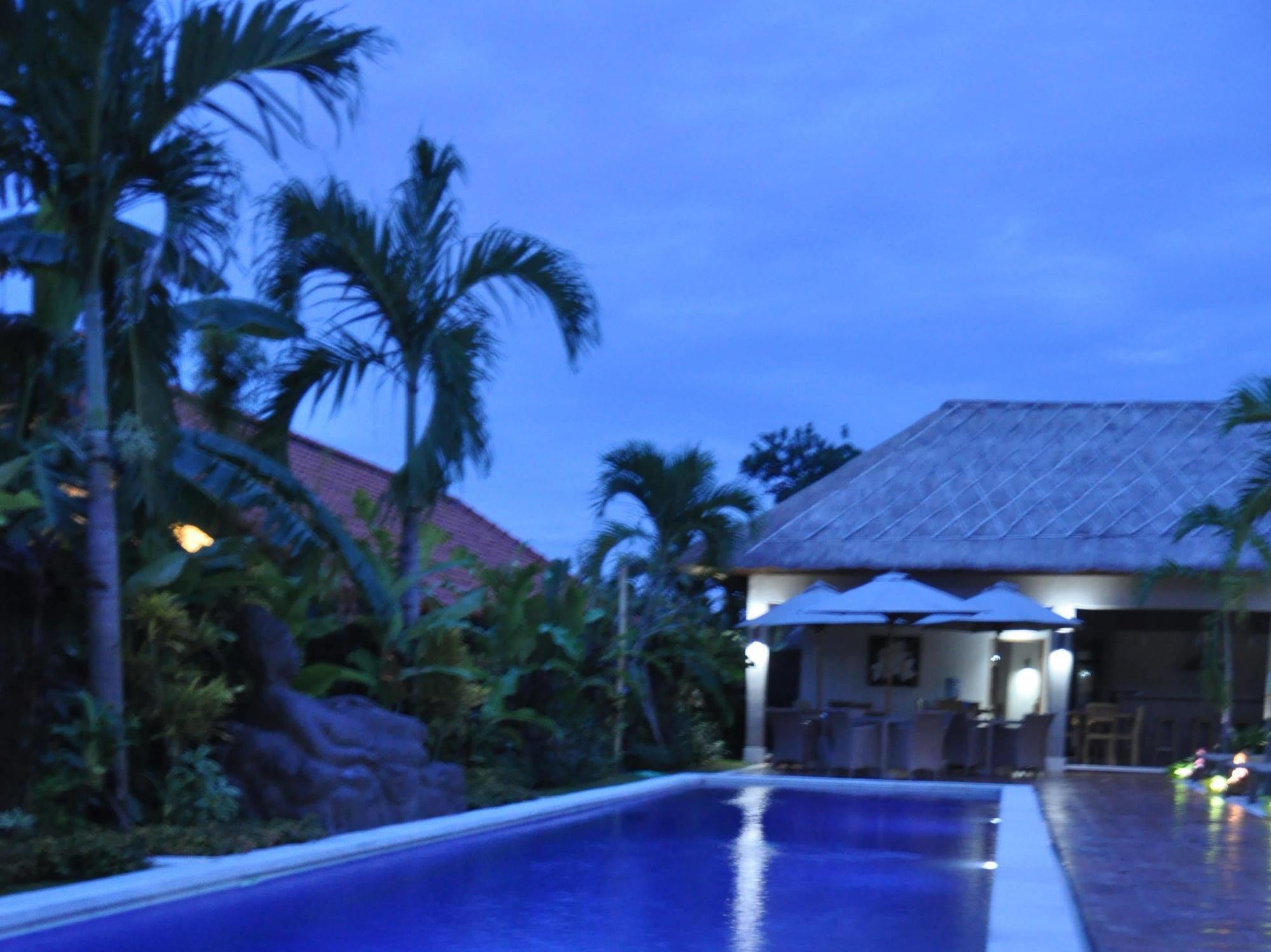 Balinea Holiday Home Seminyak Kültér fotó